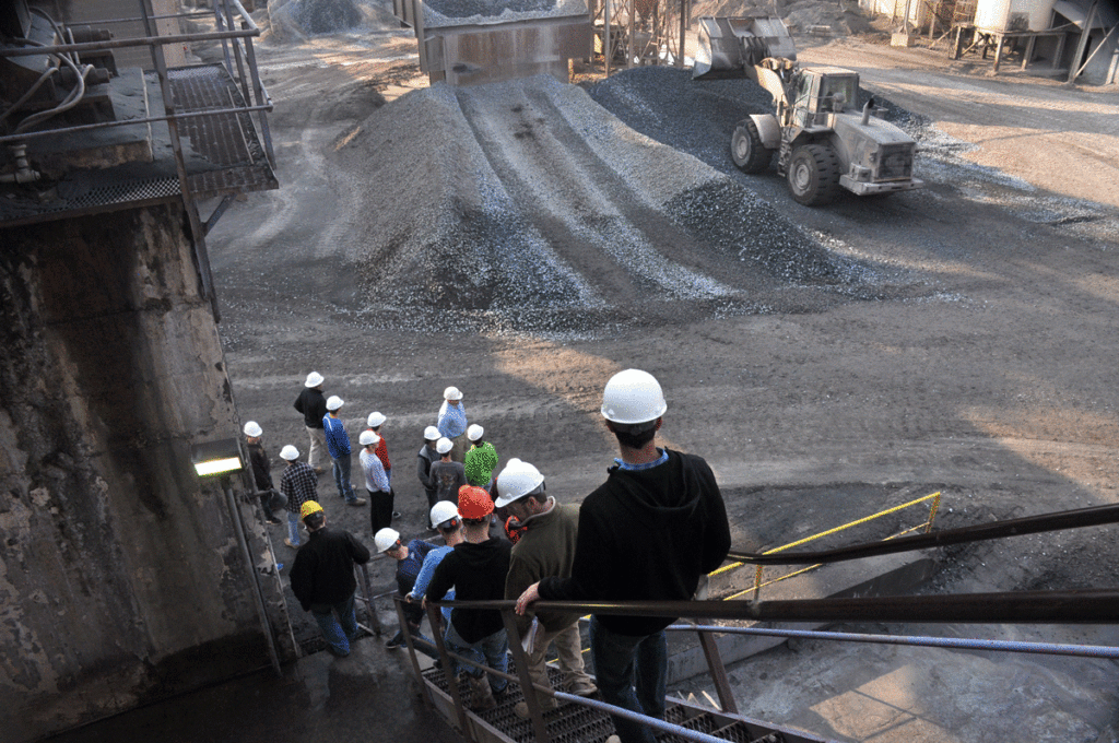 Students who attended the Masonry Day 2016 took a tour of the Carolina Stalite lightweight aggregate manufacturing plant.