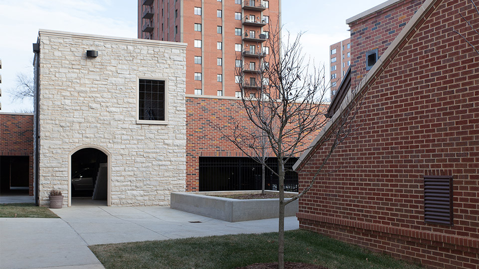 This plaza between the parking structure and student center illustrates the variety of masonry products used in the campus exterior.