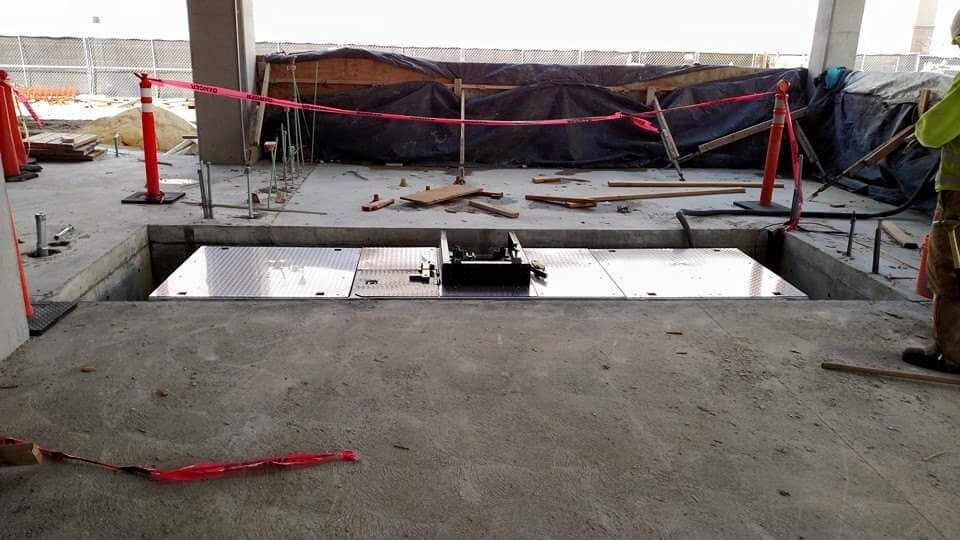A new generation of mast climbers has been designed for tight-fit jobs.
